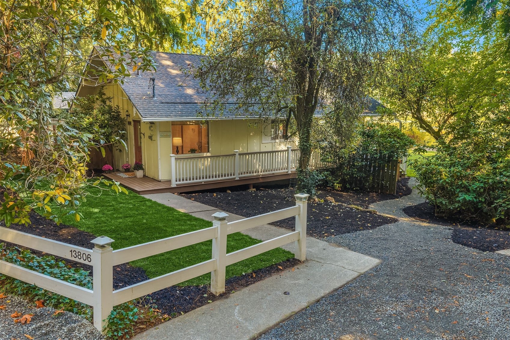 13806 W Lake Kathleen Dr SE