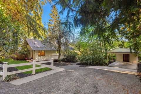 Photo of 13806 W Lake Kathleen Dr DR SE, Renton, WA 98059 (MLS # 2596257)