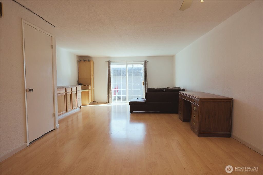 Photo of 1724 112th St St SE #3, Everett, WA 98208 (MLS # 2363131)