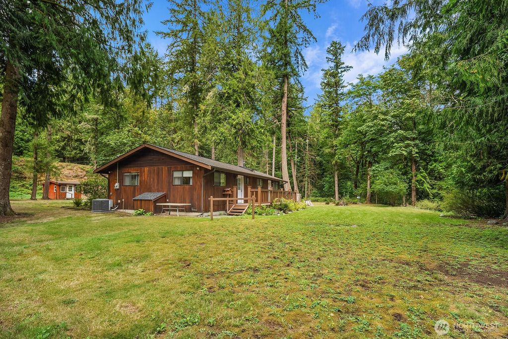 Photo of 24024 244th Avenue SE, Maple Valley, WA 98038 (MLS # 2422831)