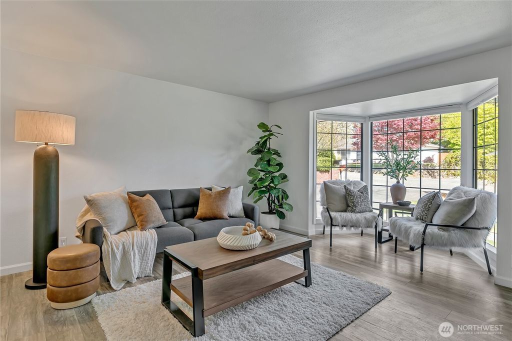 Photo of 19623 10th Avenue S, Des Moines, WA 98148 (MLS # 2365301)