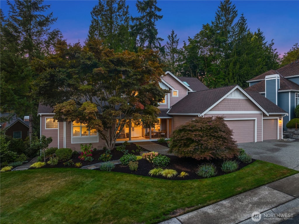 Photo of 17210 NE 26th Court, Redmond, WA 98052 (MLS # 2579270)