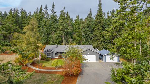 Photo of 1540 Carlton Way, Oak Harbor, WA 98277 (MLS # 2442794)