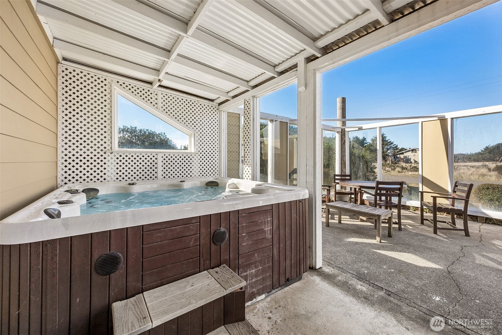 898 S Sand Dune Avenue SW