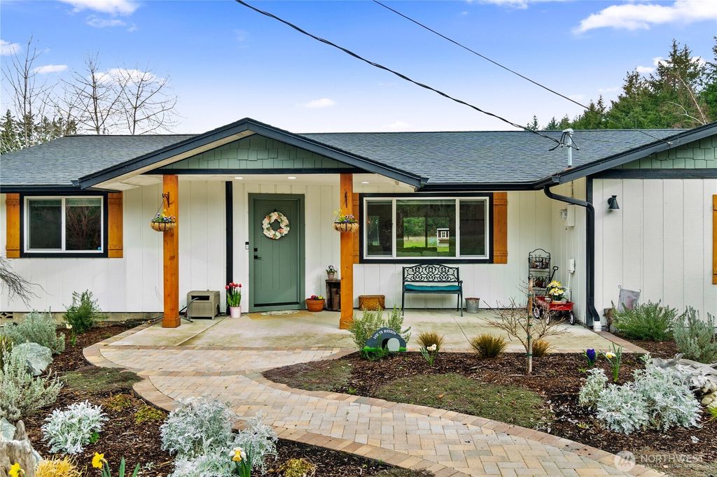 Photo of 3220 79th Avenue NW, Olympia, WA 98502 (MLS # 2498872)