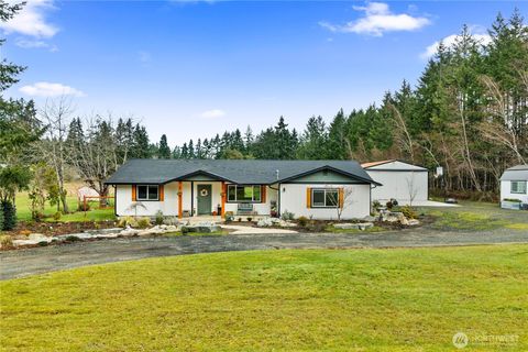 Photo of 3220 79th Avenue NW, Olympia, WA 98502 (MLS # 2498872)