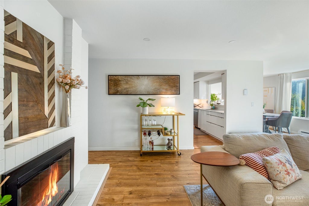 Photo of 3206 80th Avenue SE #3, Mercer Island, WA 98040 (MLS # 2585162)