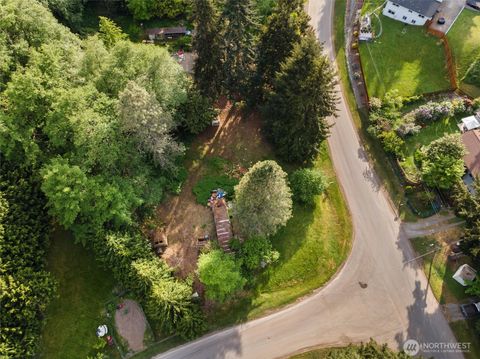 Photo of 2844 Sunlight Drive, Clinton, WA 98236 (MLS # 2515570)