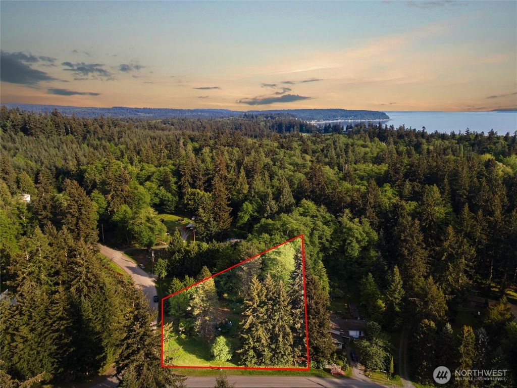 Photo of 2844 Sunlight Drive, Clinton, WA 98236 (MLS # 2515570)