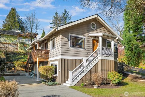 Photo of 5217 5th Avenue NE, Seattle, WA 98105 (MLS # 2471001)