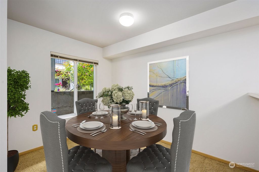Photo of 5541 Lakemont Boulevard SE #802, Bellevue, WA 98006 (MLS # 2008495)