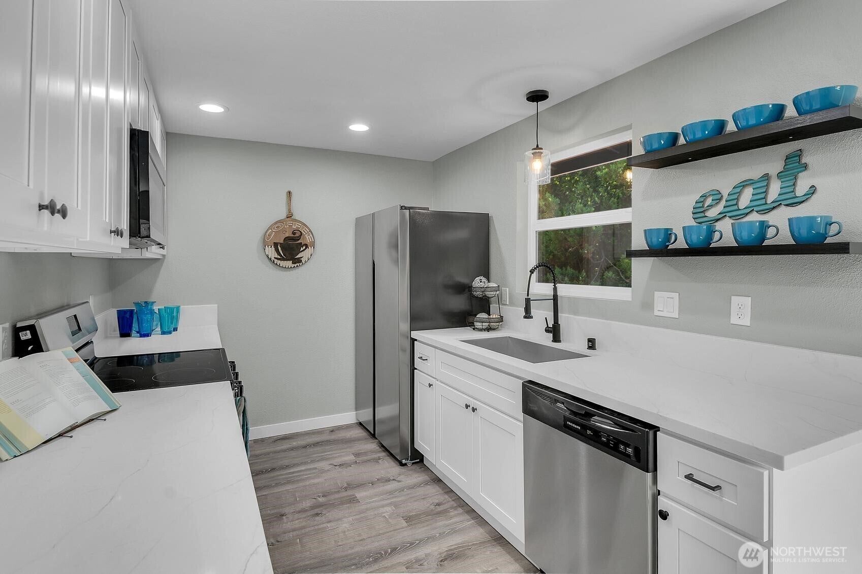 235 Dennis Street SW