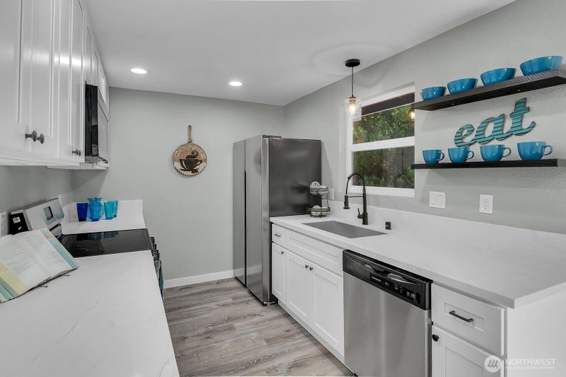 235 Dennis Street SW