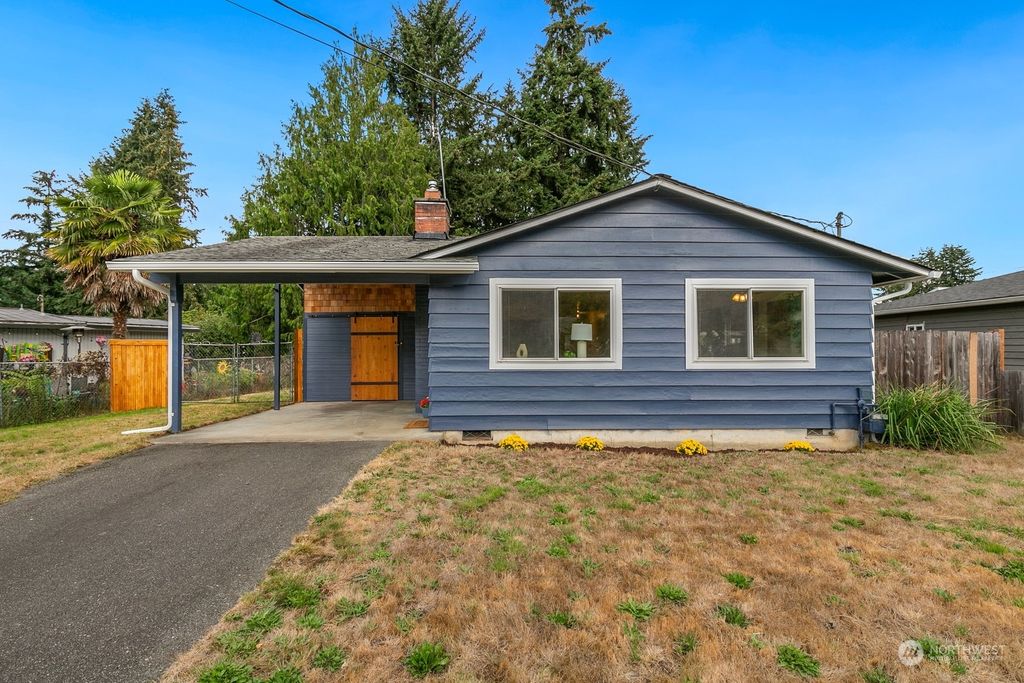 Photo of 13202 SE 150th Street, Renton, WA 98058 (MLS # 2290164)