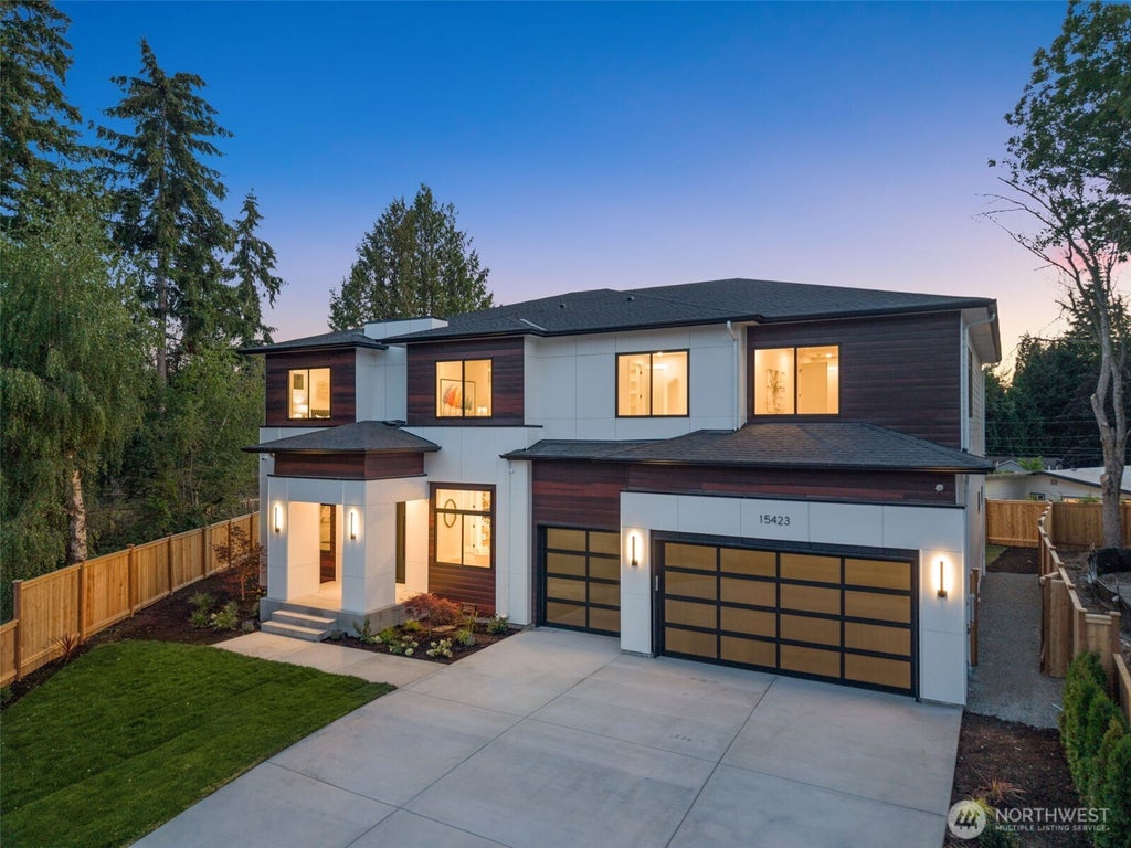 Photo of 15423 SE 7th Place, Bellevue, WA 98007 (MLS # 2577510)