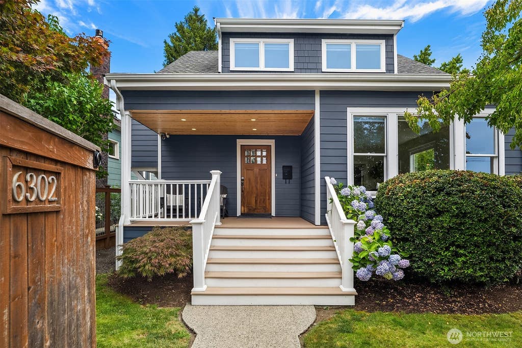 Photo of 6302 15th Avenue NE, Seattle, WA 98115 (MLS # 2557908)