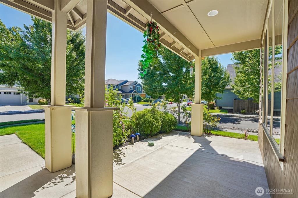 Photo of 6906 NE 134th Street, Vancouver, WA 98686 (MLS # 2555022)