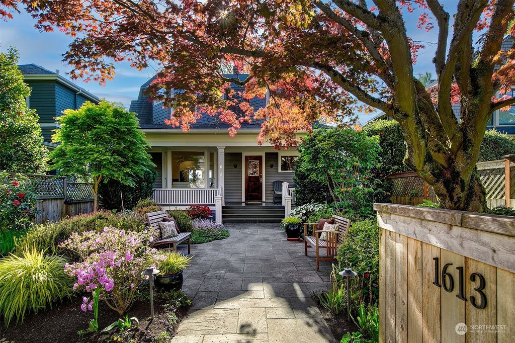 Photo of 1613 8th Avenue W, Seattle, WA 98119 (MLS # 2235712)