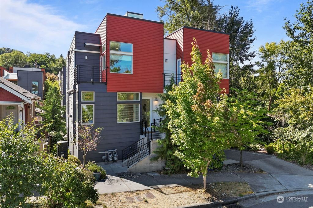 Photo of 1523 B 19th Avenue S, Seattle, WA 98144 (MLS # 2274074)