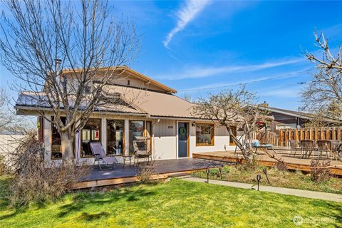 Photo of 1403 N Brick Road, Ellensburg, WA 98926 (MLS # 2505637)