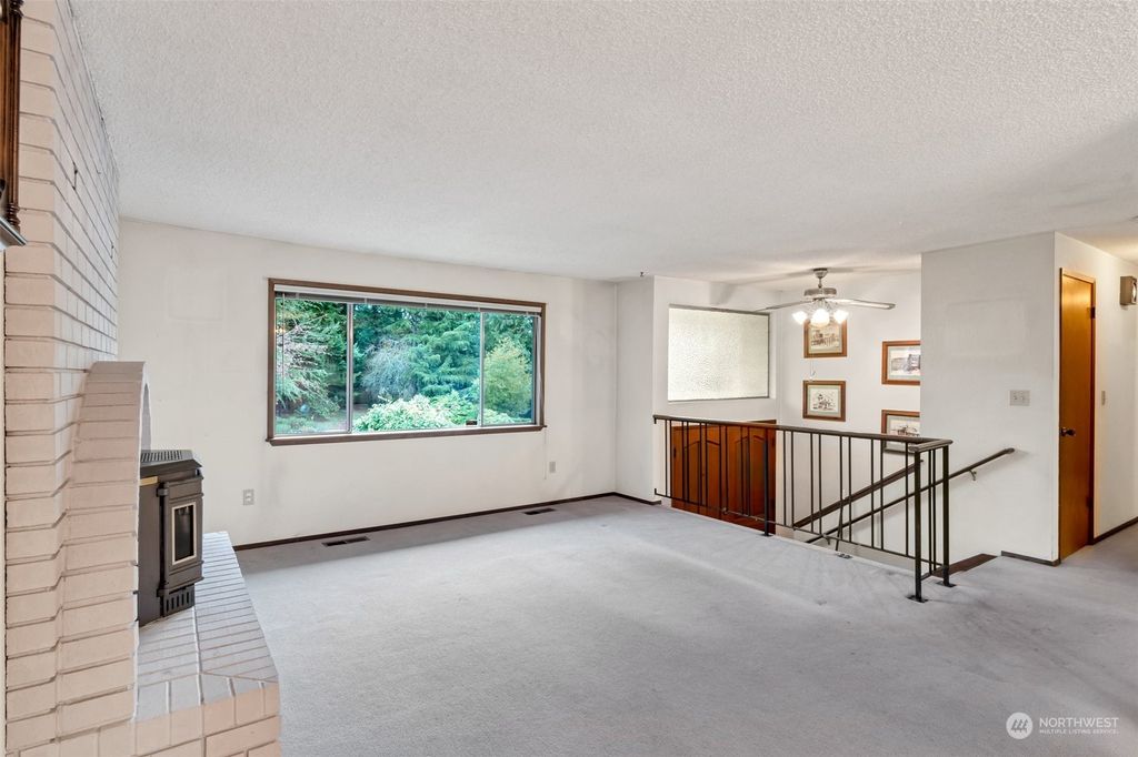 Photo of 5314 87th Place SW, Mukilteo, WA 98275 (MLS # 2303116)