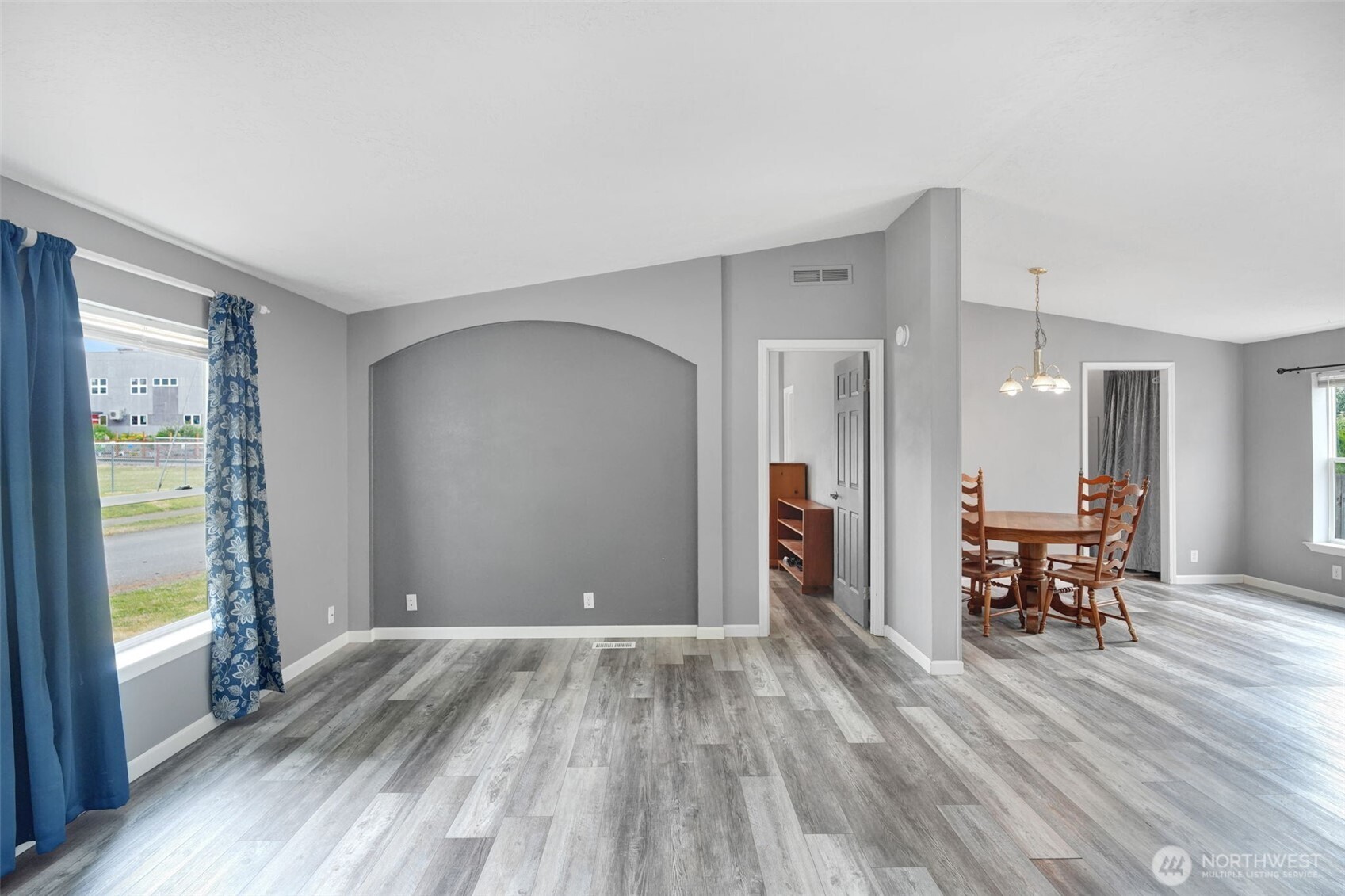 705 SW 1st