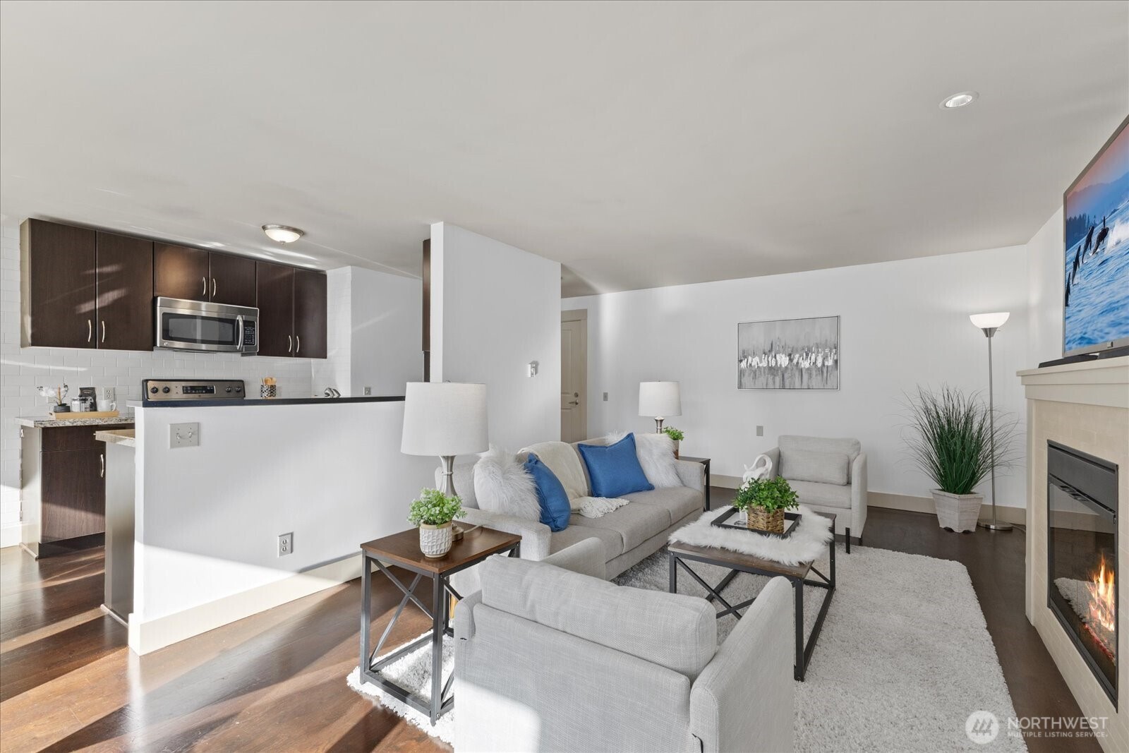 23015 Edmonds Way A307