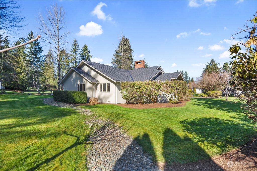 Photo of 15011 189 Avenue NE, Woodinville, WA 98072 (MLS # 2203325)