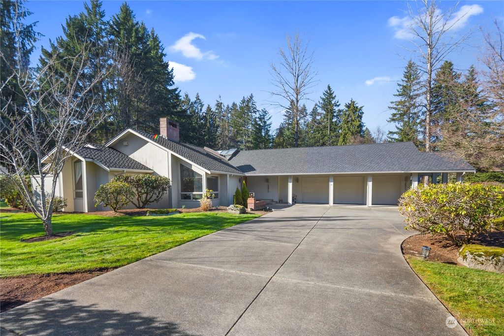 Photo of 15011 189 Avenue NE, Woodinville, WA 98072 (MLS # 2203325)