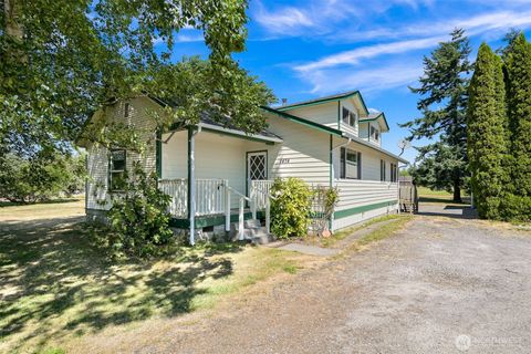 Photo of 1474 Sunset Avenue, Ferndale, WA 98248 (MLS # 2410982)