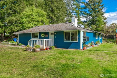 Photo of 32816 82nd Avenue S, Roy, WA 98580 (MLS # 2522517)