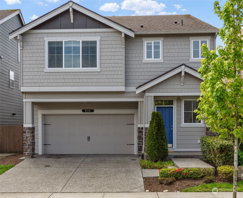 Photo of 9715 17th Place SE, Lake Stevens, WA 98258 (MLS # 2238618)