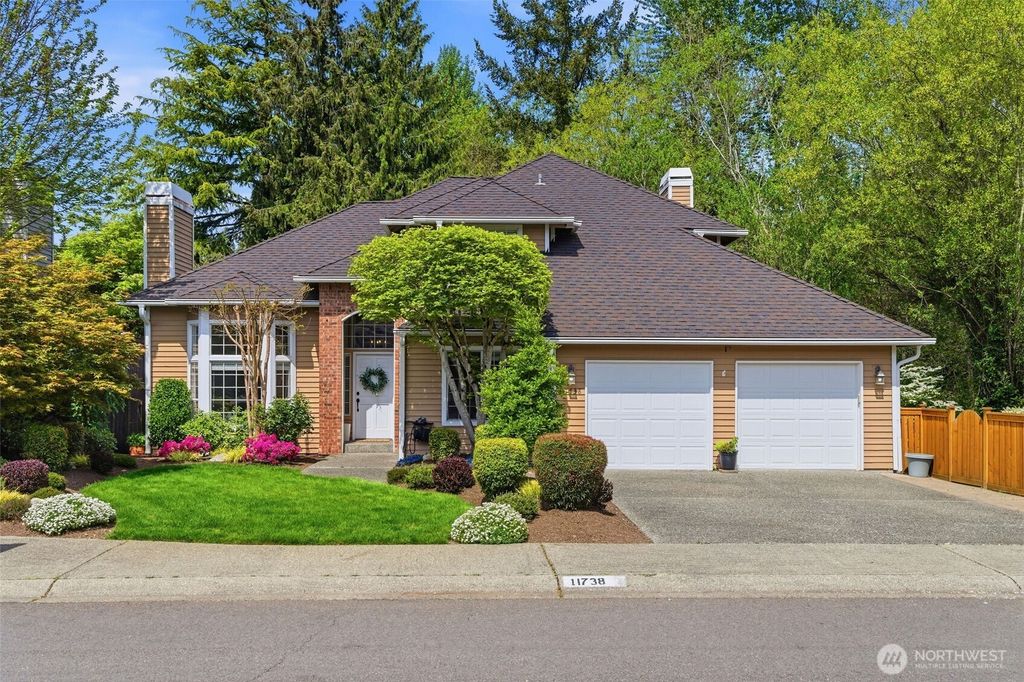 Photo of 11738 SE 78th Place, Newcastle, WA 98056 (MLS # 2518255)