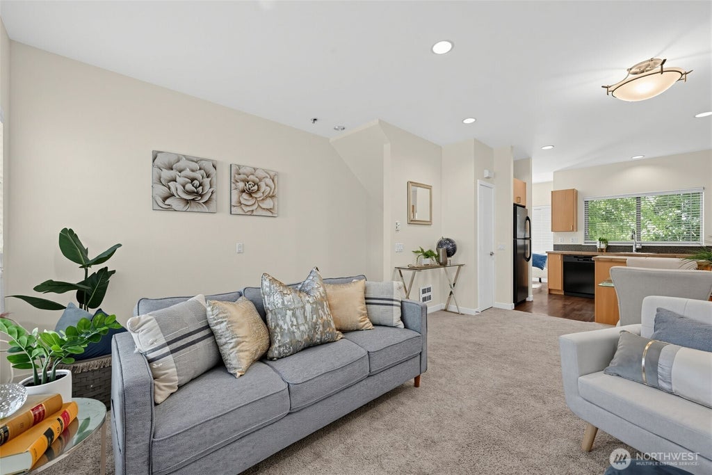Photo of 3014 NE 140th Street #B, Seattle, WA 98125 (MLS # 2582507)