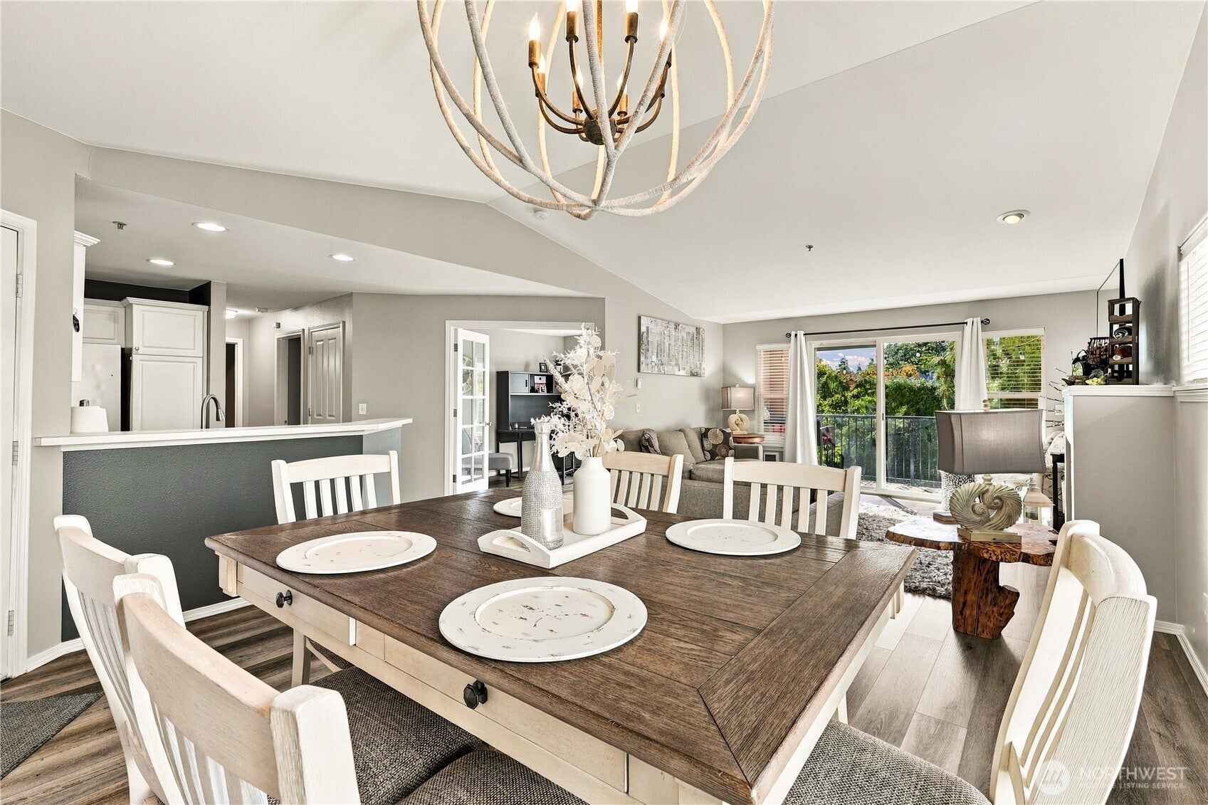 2130 Palisade Boulevard