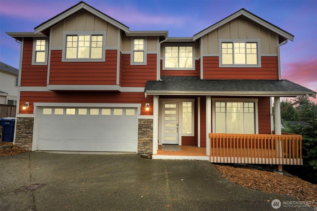 Photo of 1916 NE 24th Street, Renton, WA 98056 (MLS # 2500217)