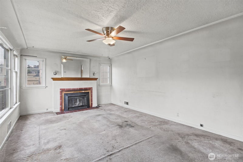 220 S Tobin Street
