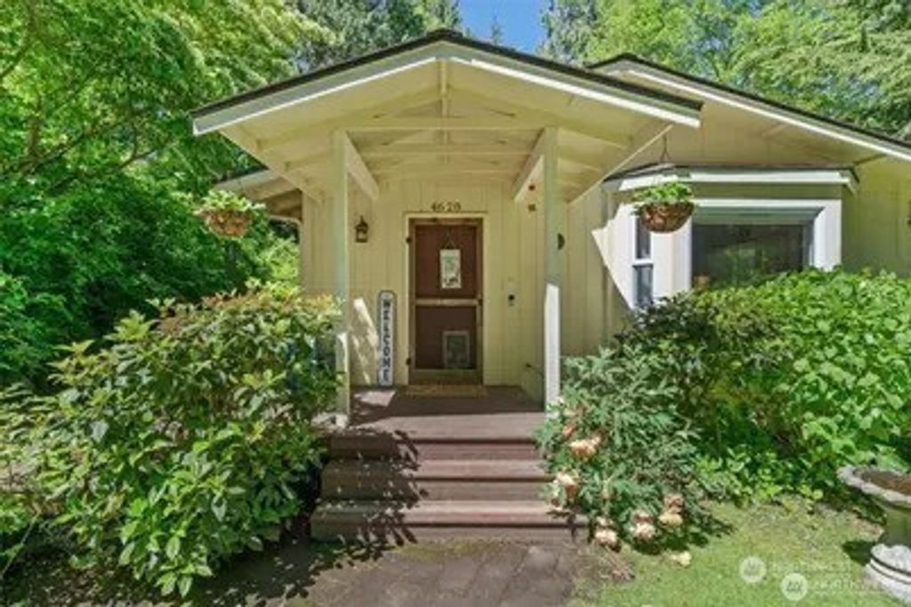 Photo of 4628 109th Avenue SE, Snohomish, WA 98290 (MLS # 2426937)