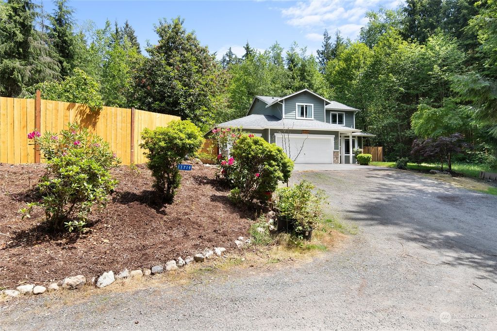 Photo of 11719 158th Street NE, Arlington, WA 98223 (MLS # 2077633)