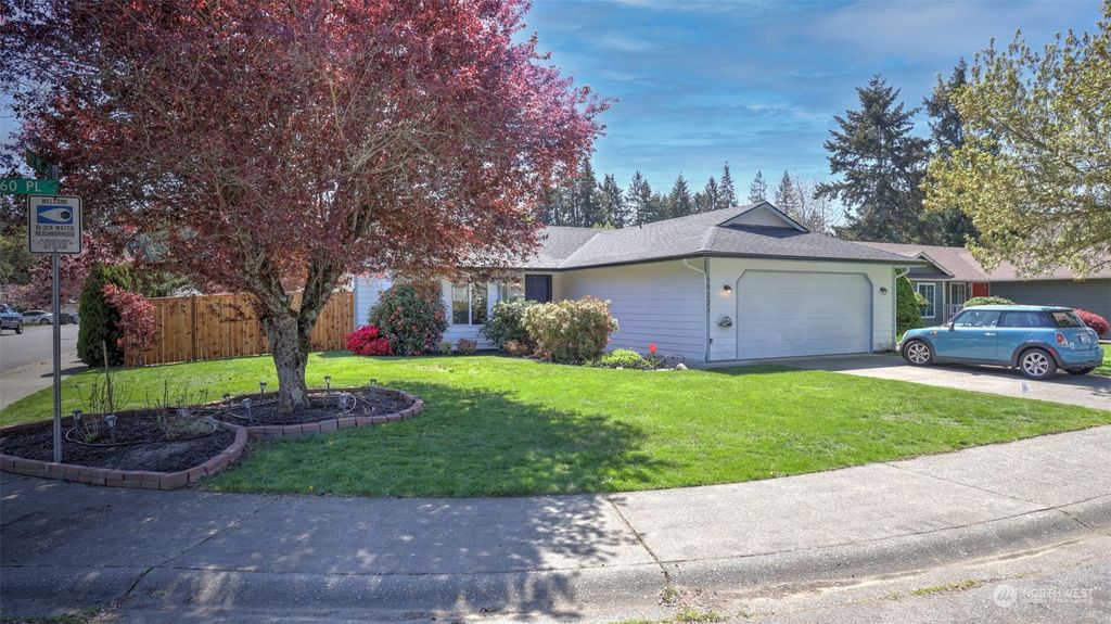 Photo of 19221 SE 260th Place, Covington, WA 98042 (MLS # 2227919)