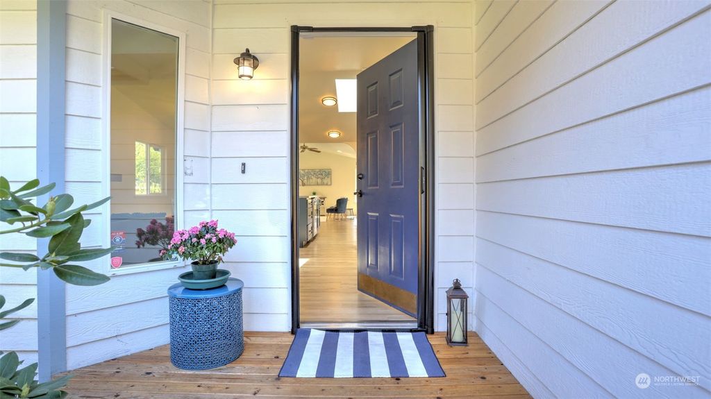 Photo of 19221 SE 260th Place, Covington, WA 98042 (MLS # 2227919)