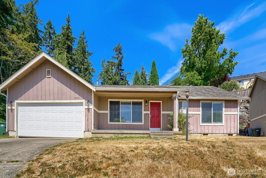 Photo of 13004 8th Avenue E, Tacoma, WA 98445 (MLS # 2565145)