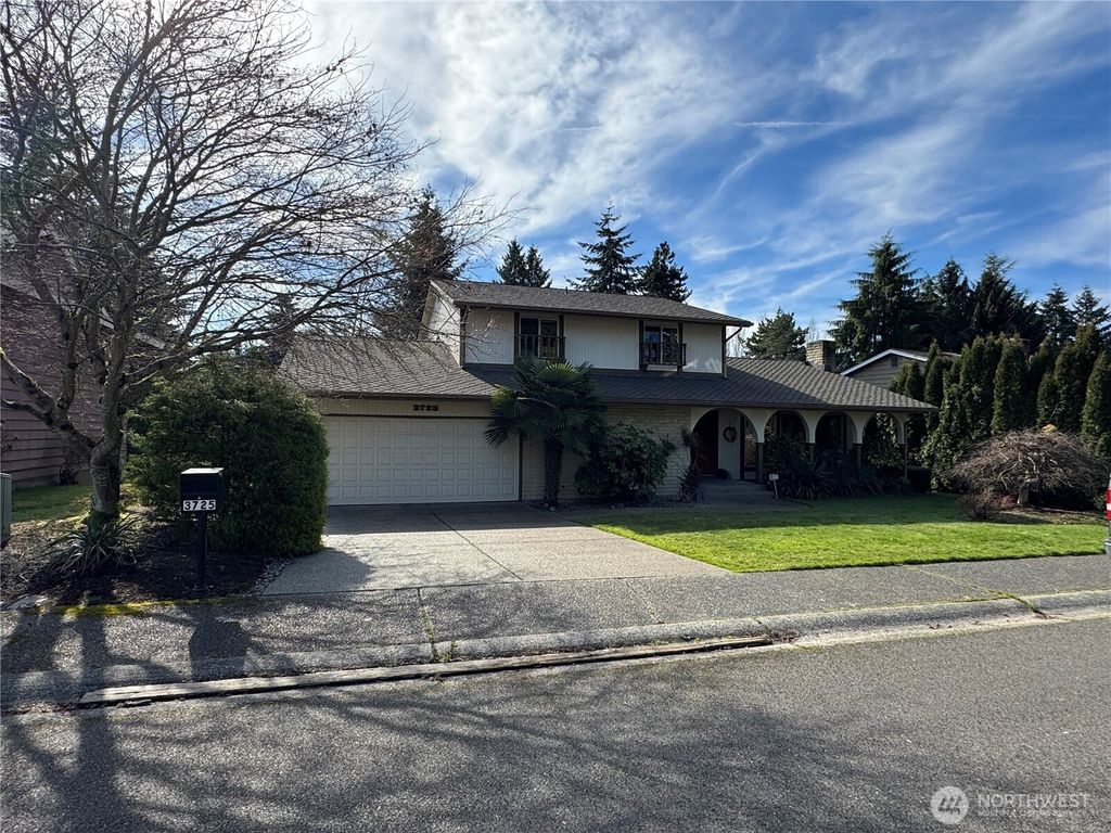 Photo of 3725 SW 319th Street, Federal Way, WA 98023 (MLS # 2361600)