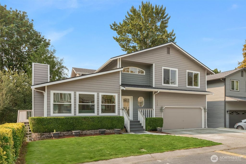 Photo of 6129 115th Place SE, Bellevue, WA 98006 (MLS # 2430912)
