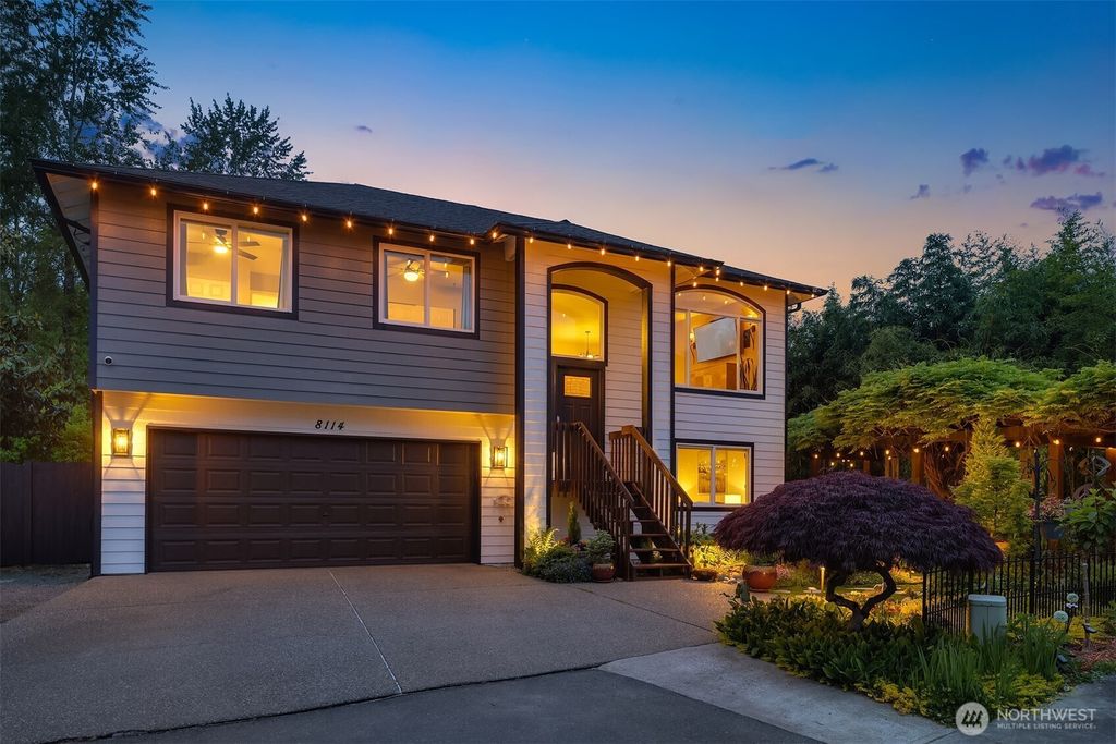 Photo of 8114 64th Drive NE, Marysville, WA 98270 (MLS # 2377000)