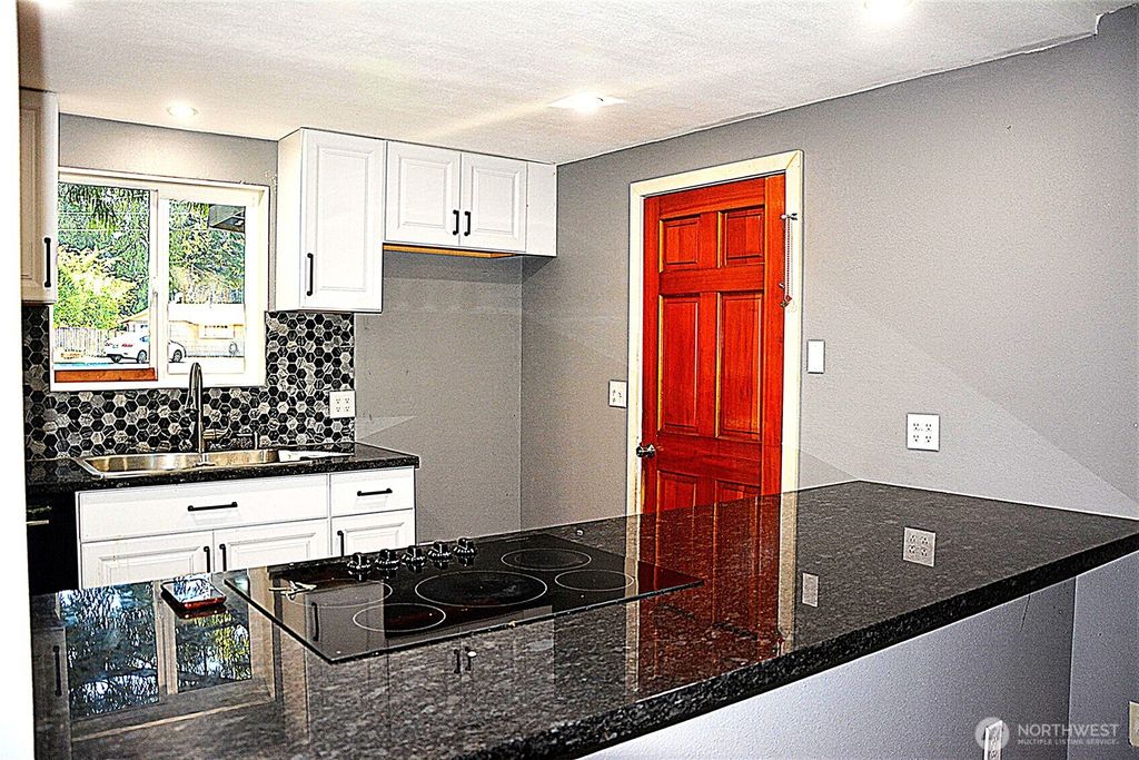 Photo of 30208 4th Place SW, Federal Way, WA 98023 (MLS # 2426512)