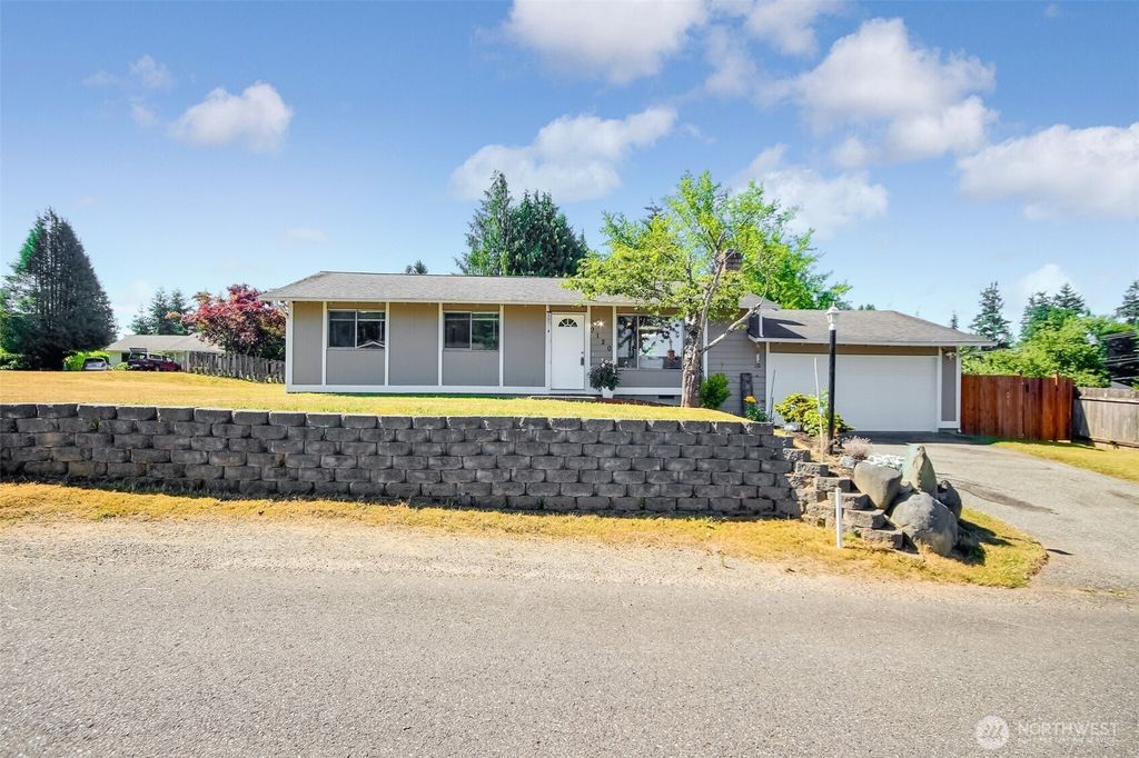 Photo of 9120 8th Street SE, Lake Stevens, WA 98258 (MLS # 2393063)