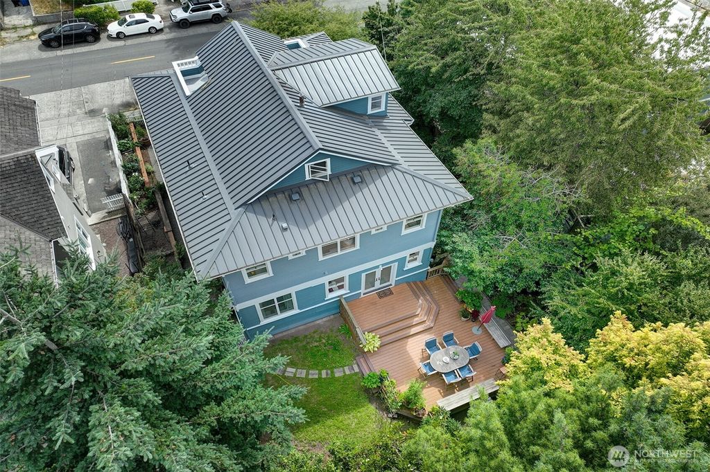 Photo of 108 NE 56th Street, Seattle, WA 98105 (MLS # 2413113)
