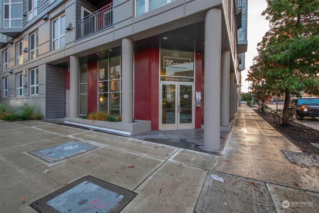Photo of 699 John Street #712, Seattle, WA 98109 (MLS # 2172337)