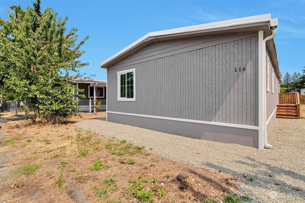 Photo of 15232 SE 272 Street #116, Kent, WA 98042 (MLS # 2274101)